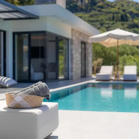 Nimbus Lefkada * Kalamítsi