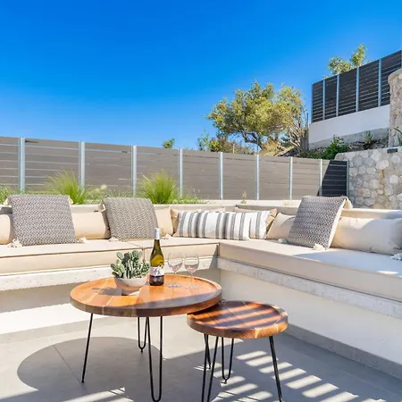 Nimbus Lefkada 别墅 *