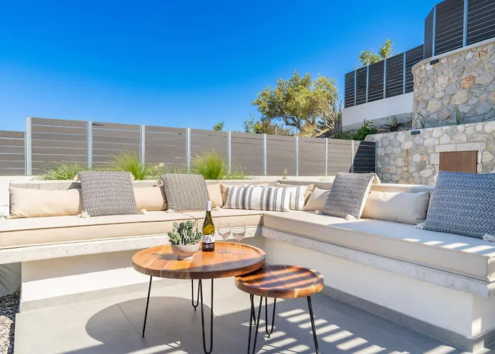 Nimbus Lefkada Villa *